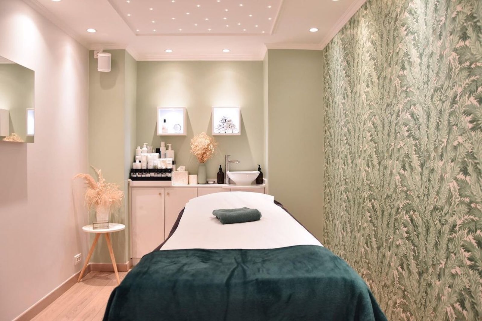 Nail bar de l'institut Bel Ange Paris 17