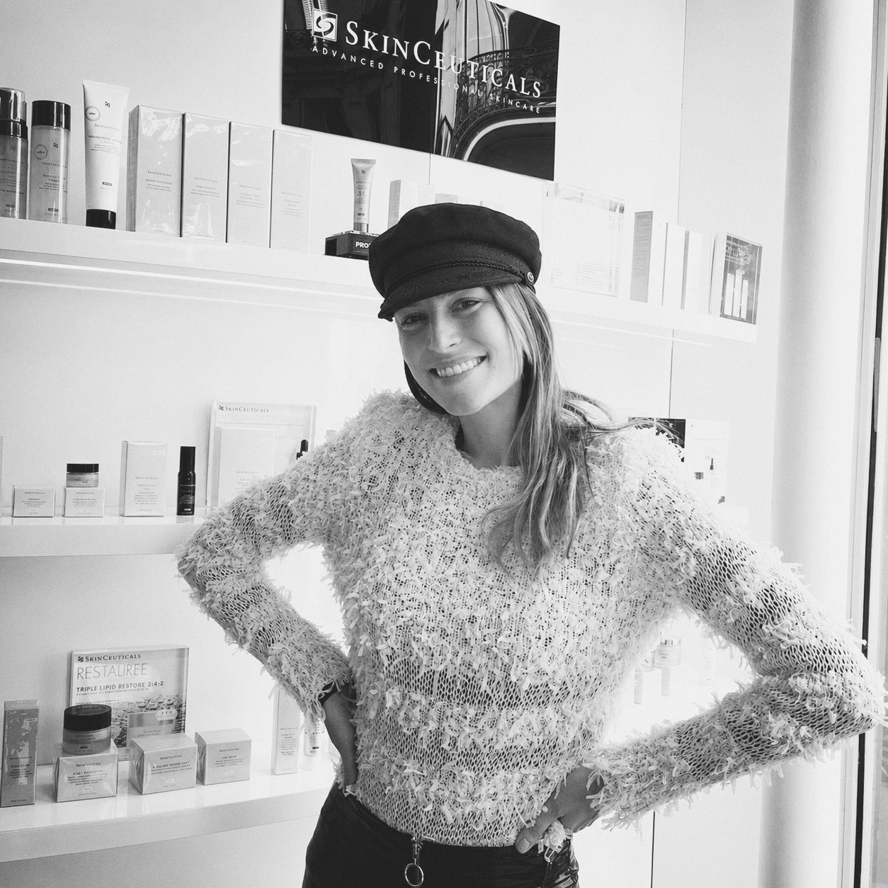 Laury Thilleman dans l'institut Bel Ange Paris